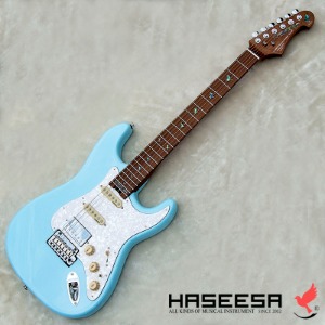 Stratocaster Custom Majesty (Sky Blue)